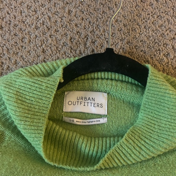 Cropped Urban Outfitters Turtleneck Sweater Size M - Picture 4 of 7